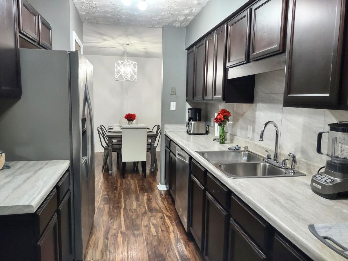 Charming Condo In Central Raleigh Bagian luar foto